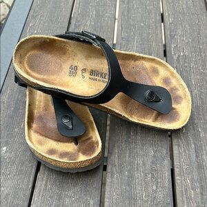Birkenstock Black Gizeh size 40